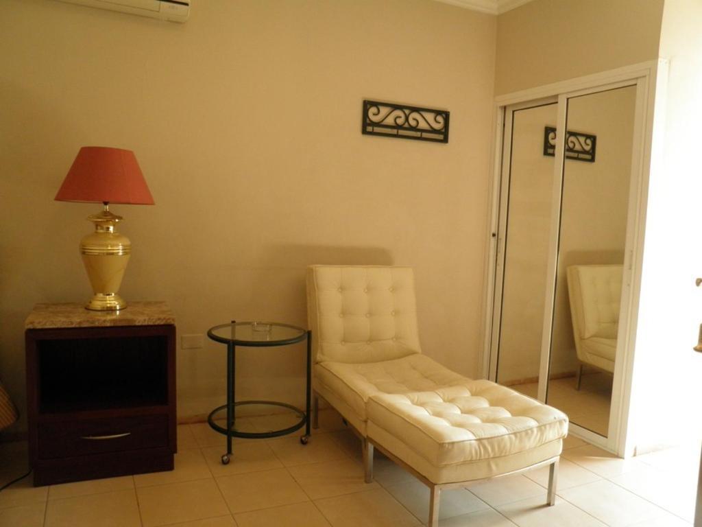 Granada Suites Hotel Amman Oda fotoğraf