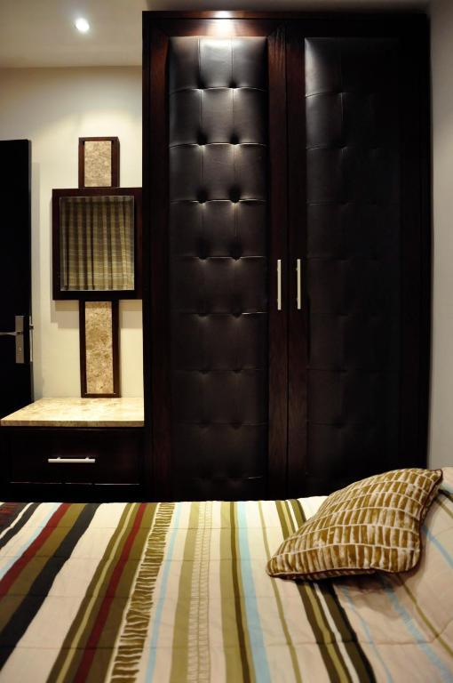 Granada Suites Hotel Amman Oda fotoğraf