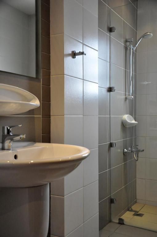 Granada Suites Hotel Amman Oda fotoğraf